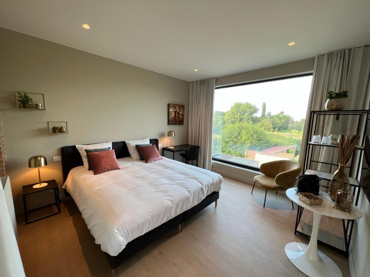 Tuss Bed & Breakfast Kortrijk Eksteriør bilde