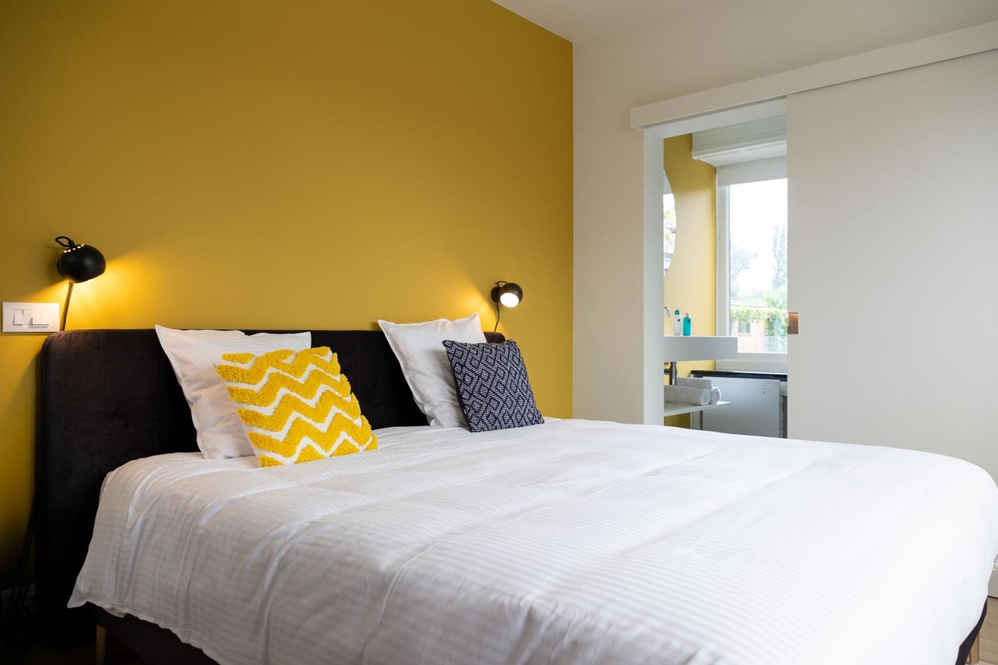 Tuss Bed & Breakfast Kortrijk Eksteriør bilde